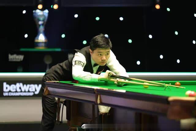 而是凭借 而是凭借