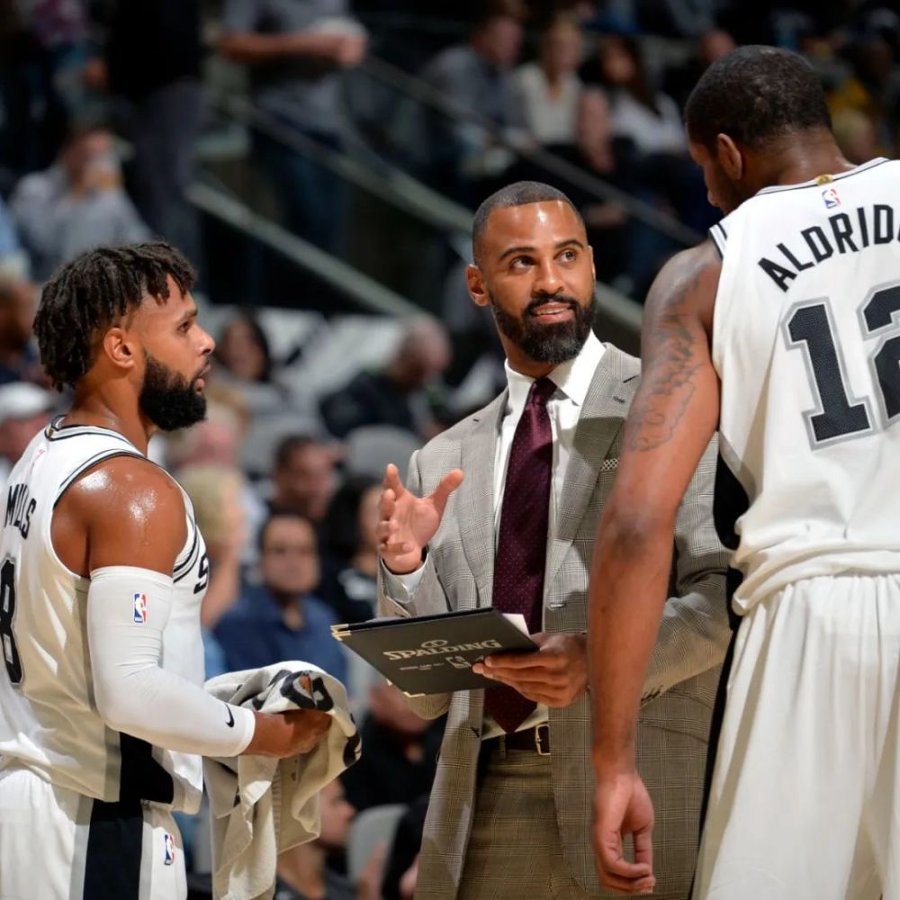 济南市以其 济南市以其