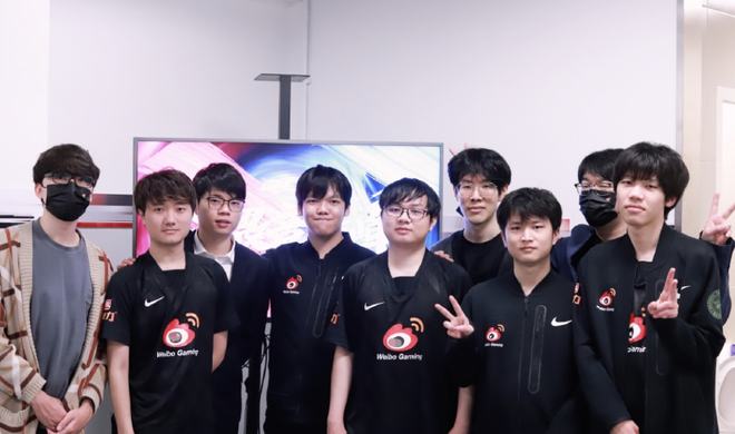 根据当前情 根据当前情