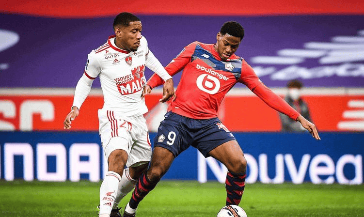 误让对手轻 误让对手轻